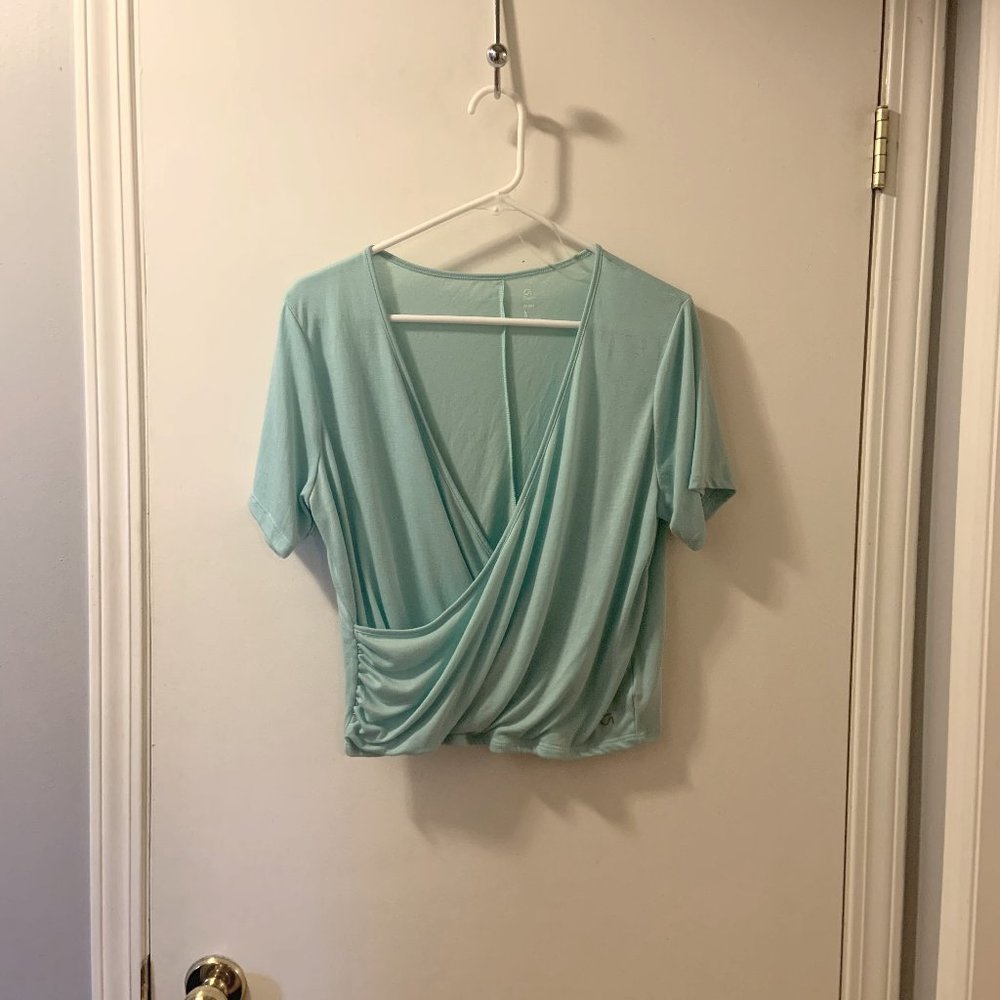 Gap Cropped Wrap Tee